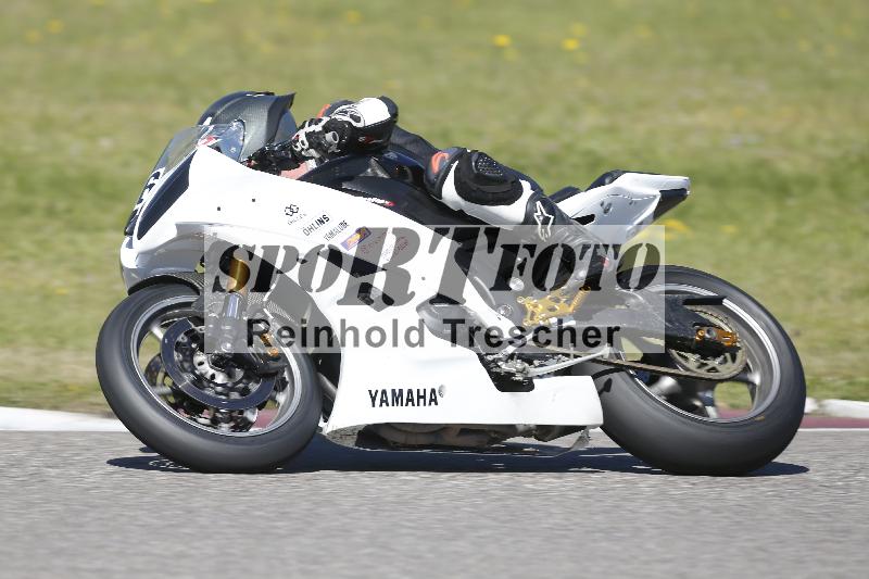 /15 22.05.2026  Plüss Moto Sport  Discover the Bike ADR /Gruppe rot - Race 3/66